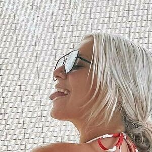 Caroline Colstonn / carolinecolston / carolinecolstonn