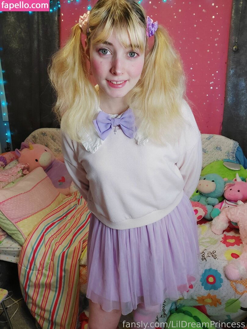 LilDreamPrincess / teenyrinne