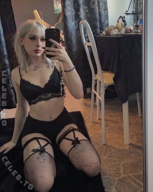 ur_favourite_kitten / ur_kitten_liv