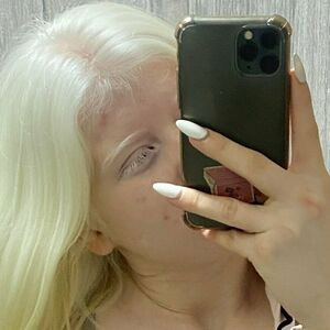 SnowWhiteBella9 / snowhitebella / snowwhite.bella / snowwhitebella