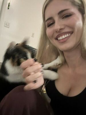 Nicki Taylor / NickiTaylor / nickytaylor27