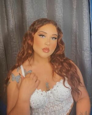 playgirlredhead / ygdestinyy