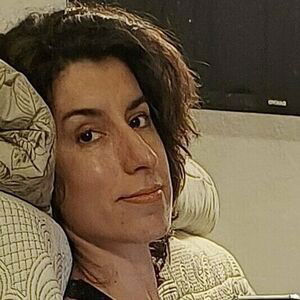 brunettelatinamerican