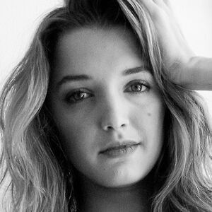 Alyssa Arce / alina770 / miss_alyssaarce / missalyssaarce