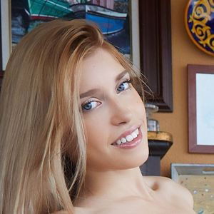 Freya Mayer / freyamayer / freyamayer_ / idontpartyhard / yourfreyamayer