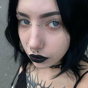 ebonyshaneice / ebonyshani