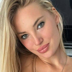 Bunnyblondvip , Bunnyblondee / bunnyblondvip / bunnyblondyx