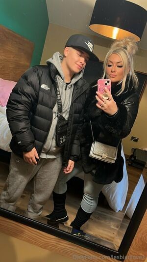 lesbianlovex