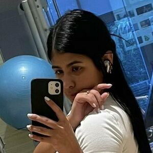 Katherine Rodriguez / KatherineARR / katherine.arr / kathimodelofficial