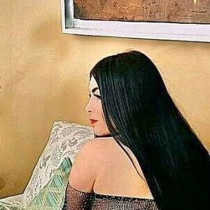 madeainleyof / madeeainley