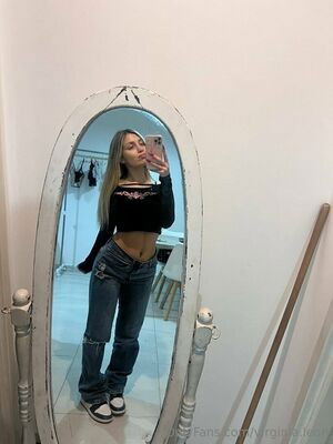 Virginia Leon / Virginia.Leon / va.leonn