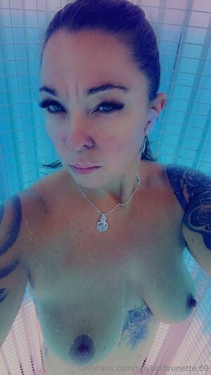 hotbrunette69