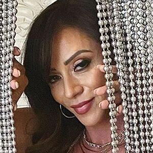 Ariella Ferrera / AriellaFerrera / ariellaferreraofficial