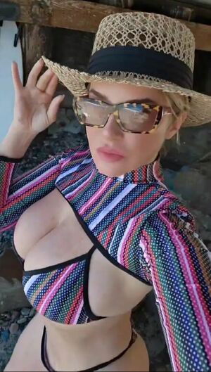 Anina Unger / Nina_Sttar / aninamarie__