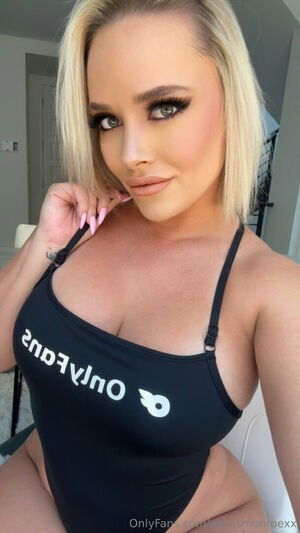 alexismonroexx / alexisxmonroe22