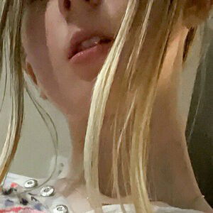 roseyyy_cheeks / roseyyycheeks