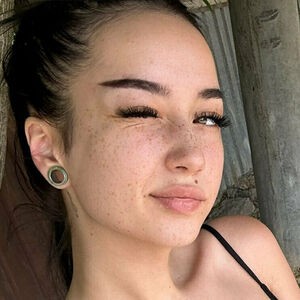 _ali_ferraro