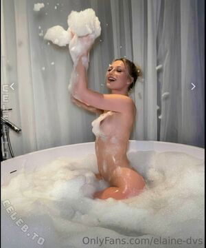 Dakotarad / Elaine Davis / cutie.bunnye / elaine-dvs / kissyourbunny