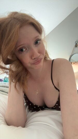 Makenna Kelly  / Makenna Kelly / Lifewithmak / lifewithmak2005