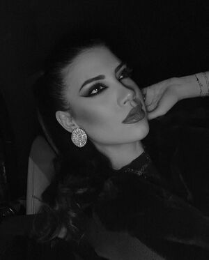 Sharon De Luca / lifebysharondl / sonnedeluca