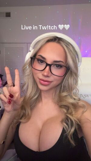 missnarmin / narminswrld / stonecoldnarmin