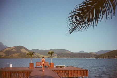 Sasha Meneghel / sashameneghel