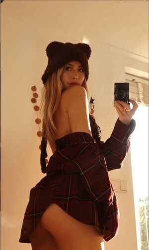 Sterre Meijer / dutchsterre / surfsterre