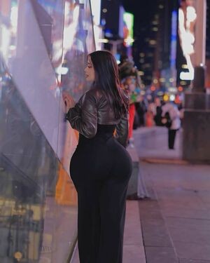 Bella Cifuentes