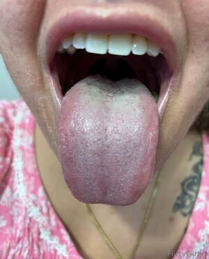 bellathecat / bigbellathecat