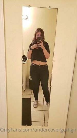 mygorgeouslife_com / undercovergothgirlfree