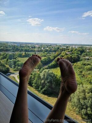 momsandfeet