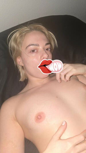 sophiaburns_ / sophiaburnsfree