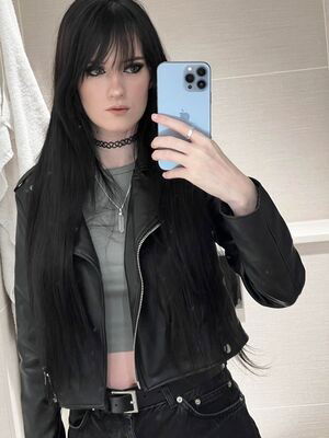 Ashi / ashi_irl / ashifechi