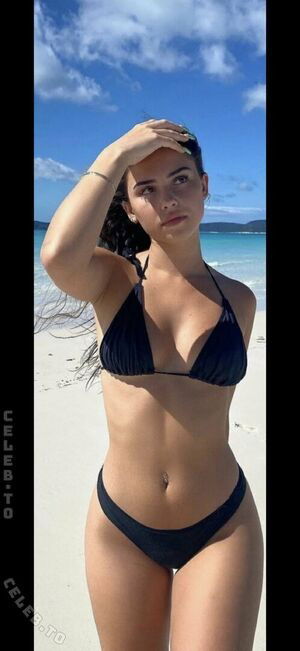 Leah Halton / leahhalton / leahhaltons / looooooooch