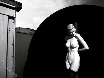 Lara Stone / lara_stone