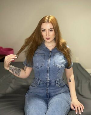 Megan Winters / megalexandriawinters / meganwintersx