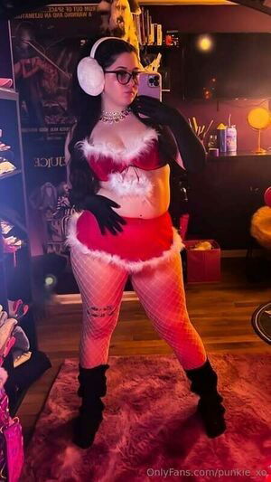 ByeBelicia / Punkie_xo