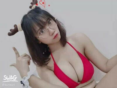 MoMokocosplayer / Momoko.xoxo / https: / momo520xoxo