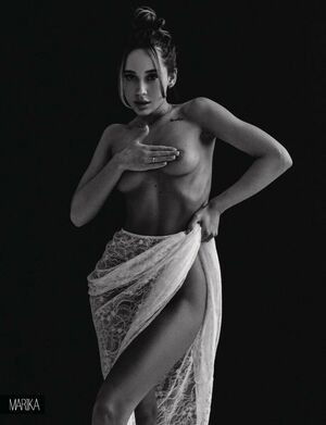 Anasstasiatrusova / Anastasia Trusova / Tru_anasstasia / atrusovaartist