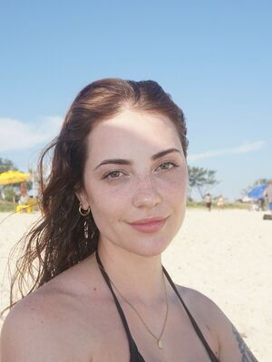 Karol Queiroz / mkarolqueiroz