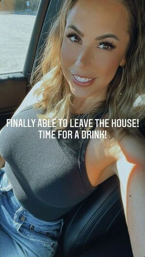 Texas hotwife Robyn.witha.y / robyn.witha.y