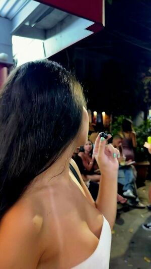 Julia Alvarenga / julinhafuracaoo / kjuliak