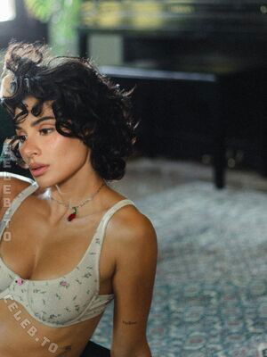 Diane Guerrero / dianeguerrero__ / dianexguerrero