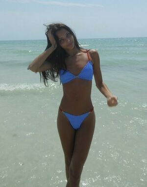 Sophia Horvath / sofia.amalia / sofiaahorvath