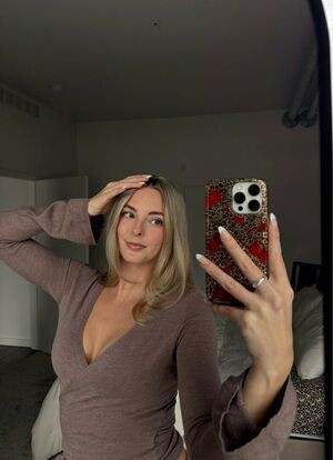 Beez ASMR / asmrmaddy / beezasmr / brynneharder