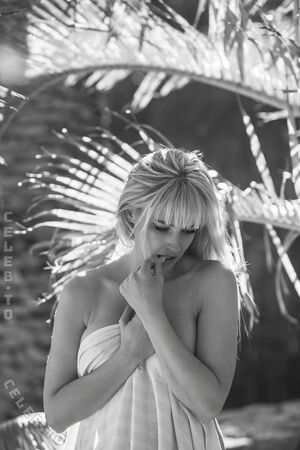 Genevieve Morton / genevievemorton / watch.genevieve