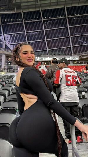 adeline bri / briella.rose / brii adeline / briiellas