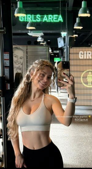 Dalmalaluna / Kitti Dalma / dalunahh