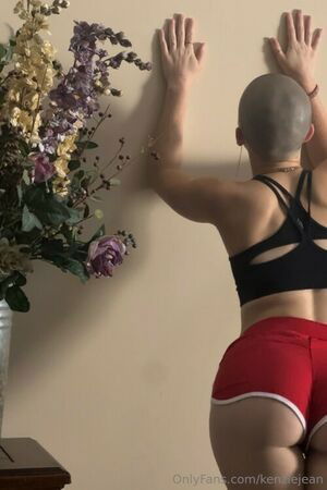 Kenzie Jean / iamkenziejean / kenziejean