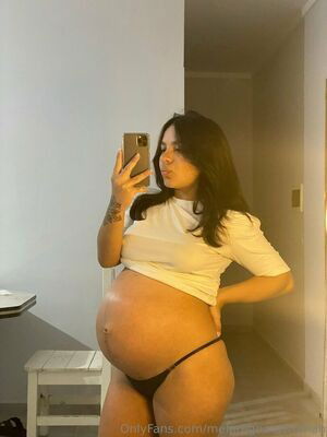 Mel Latorre / Melina Latorre / melpregnantwoman